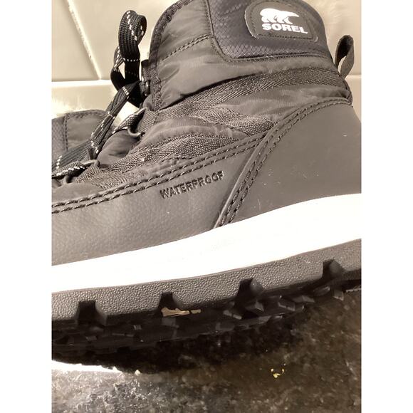 Sorel Women's Whitney Short Lace Up Waterproof Winter Boots Black Size 8.5 - Picture 9 of 9